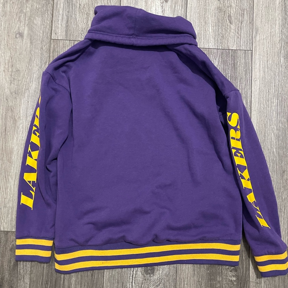 Lakers Sweater - Picture 3 of 3